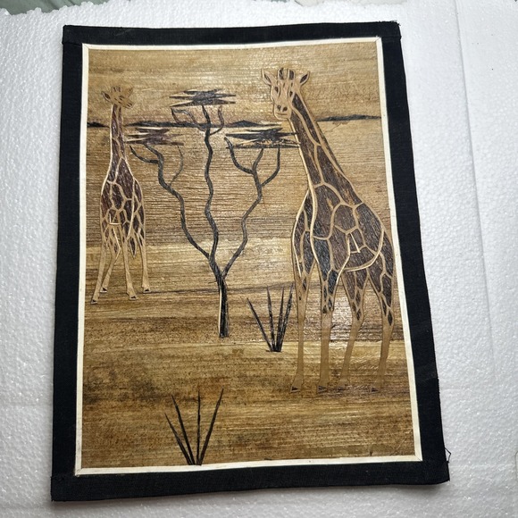 Set of 2 Banana Leaf African Art 1 Giraffe 1 Elephant Approximately 9.5 X 12.5 - Picture 2 of 10